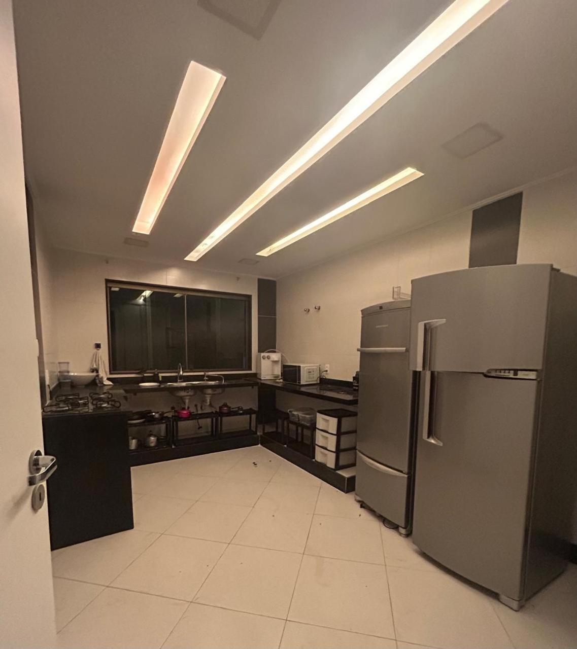 Hospedagem domiciliar Linda Casa Em De Luxo Perto Da Prainha