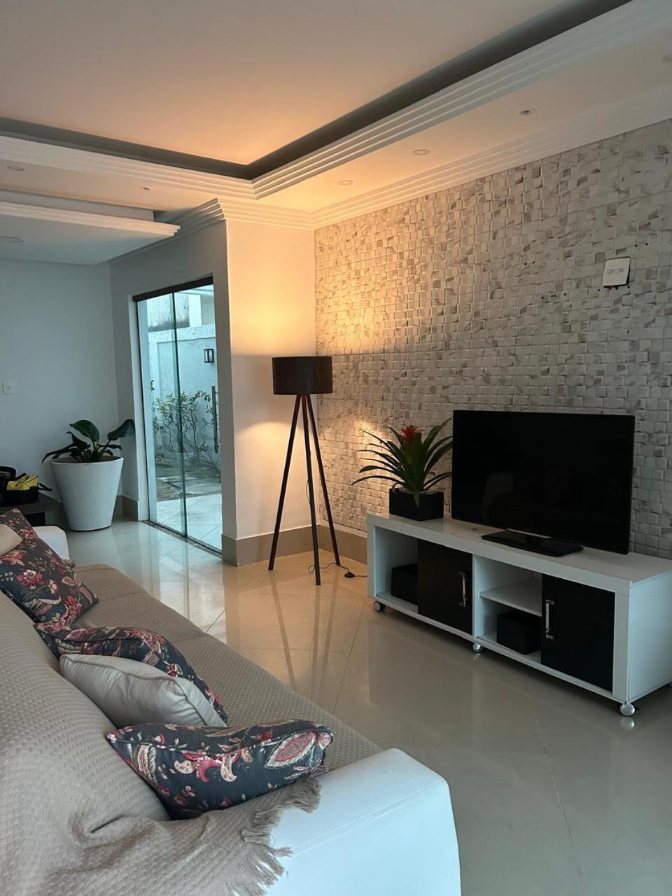 Linda Casa Em De Luxo Perto Da Prainha
